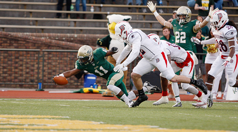 DeVonte Dedmon had 3 catches and 3 touchdowns in this one. [photo: Bob Keroack]
