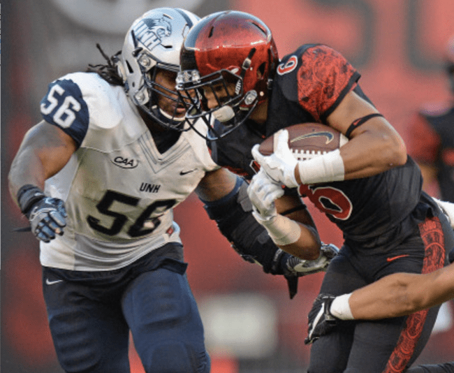 Linebacker DeVaughn Chollette is completely over last season's injury, having already totaled his 2015 stats through the first four games of 2016. [photo: goaztecs.com]
