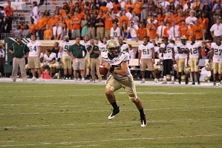 Amazingly, Archer played two years at wide receiver before transitioning to QB his junior year. (photo via. augustafreepress.com) 